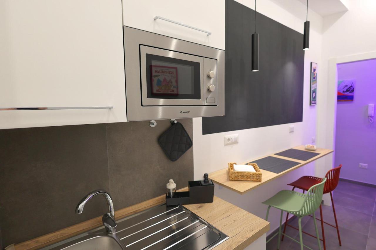 Napolitan Pop House Bed & Breakfast Bagian luar foto